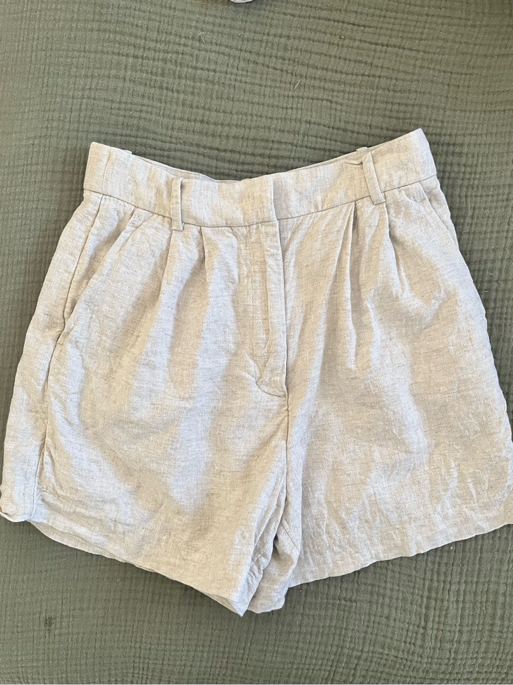 A&F Sloane Tailored Linen-Blend Short